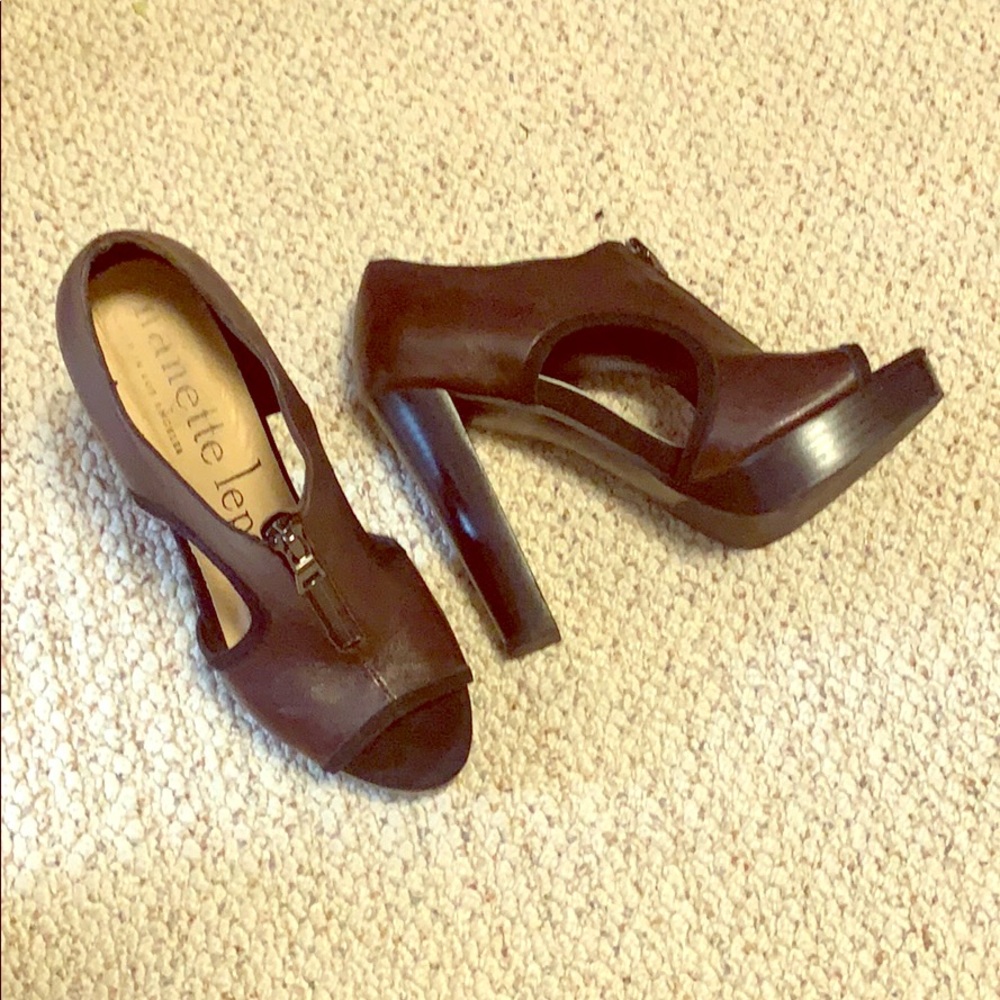 Nanette Lepore chic chunky block heels